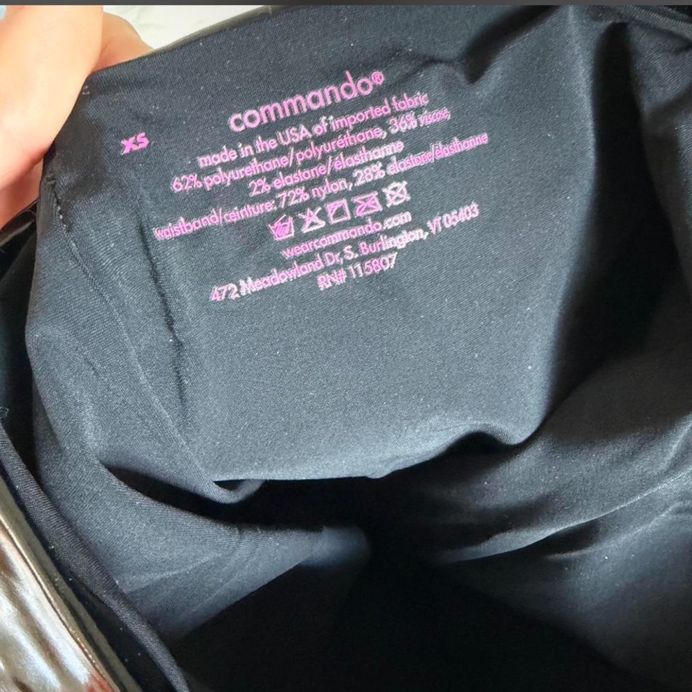 Commando Perfect Control Black Patent Leather Leg… - image 5